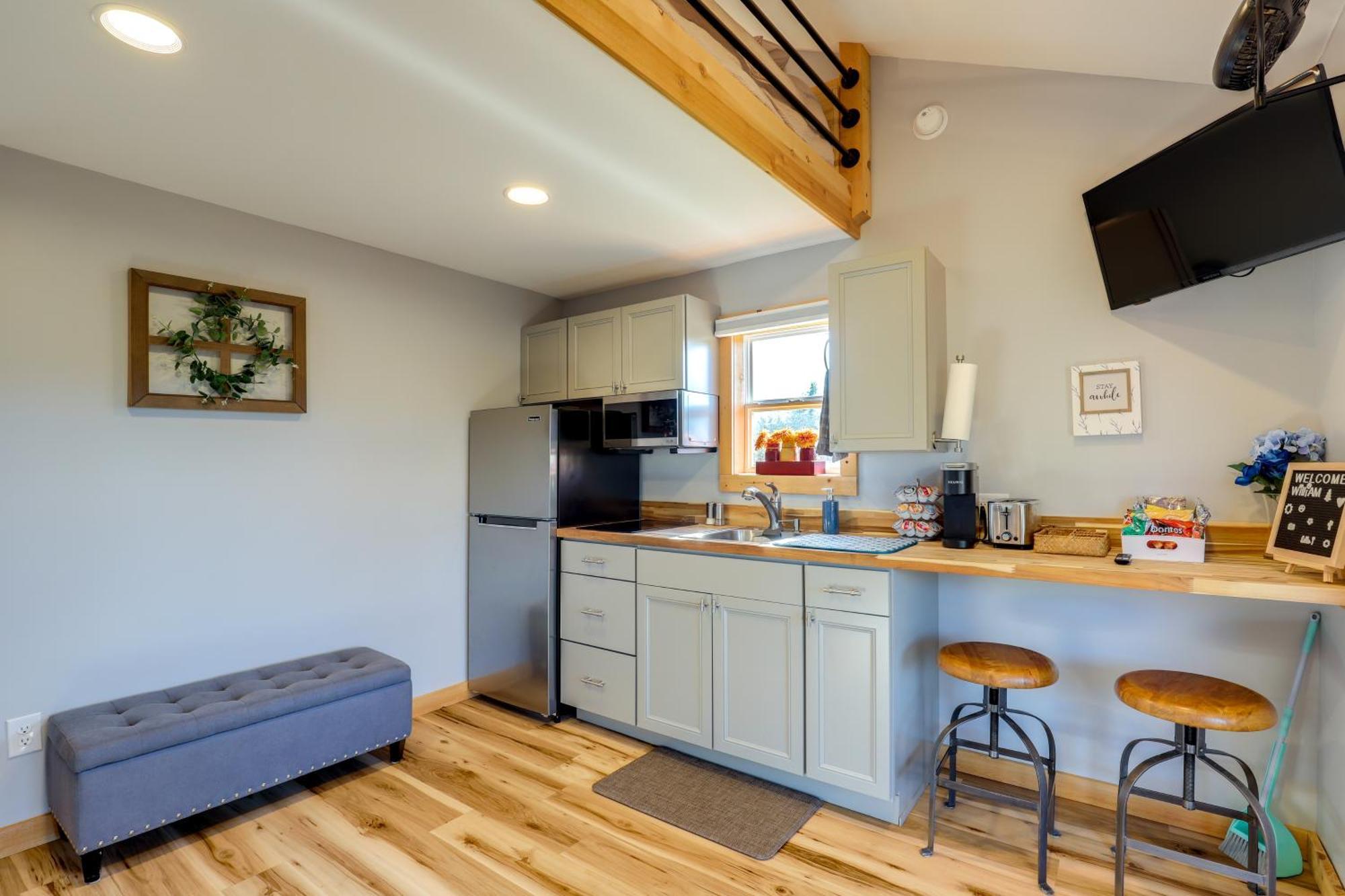 Marshall Studio With Loft, Hot Tub And Views! Екстериор снимка
