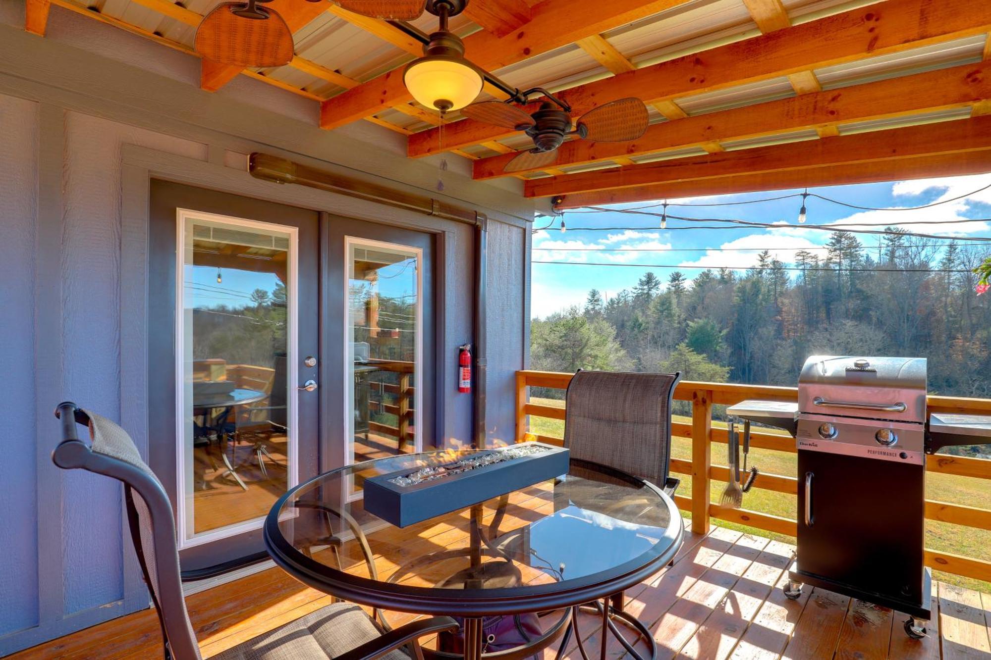 Marshall Studio With Loft, Hot Tub And Views! Екстериор снимка